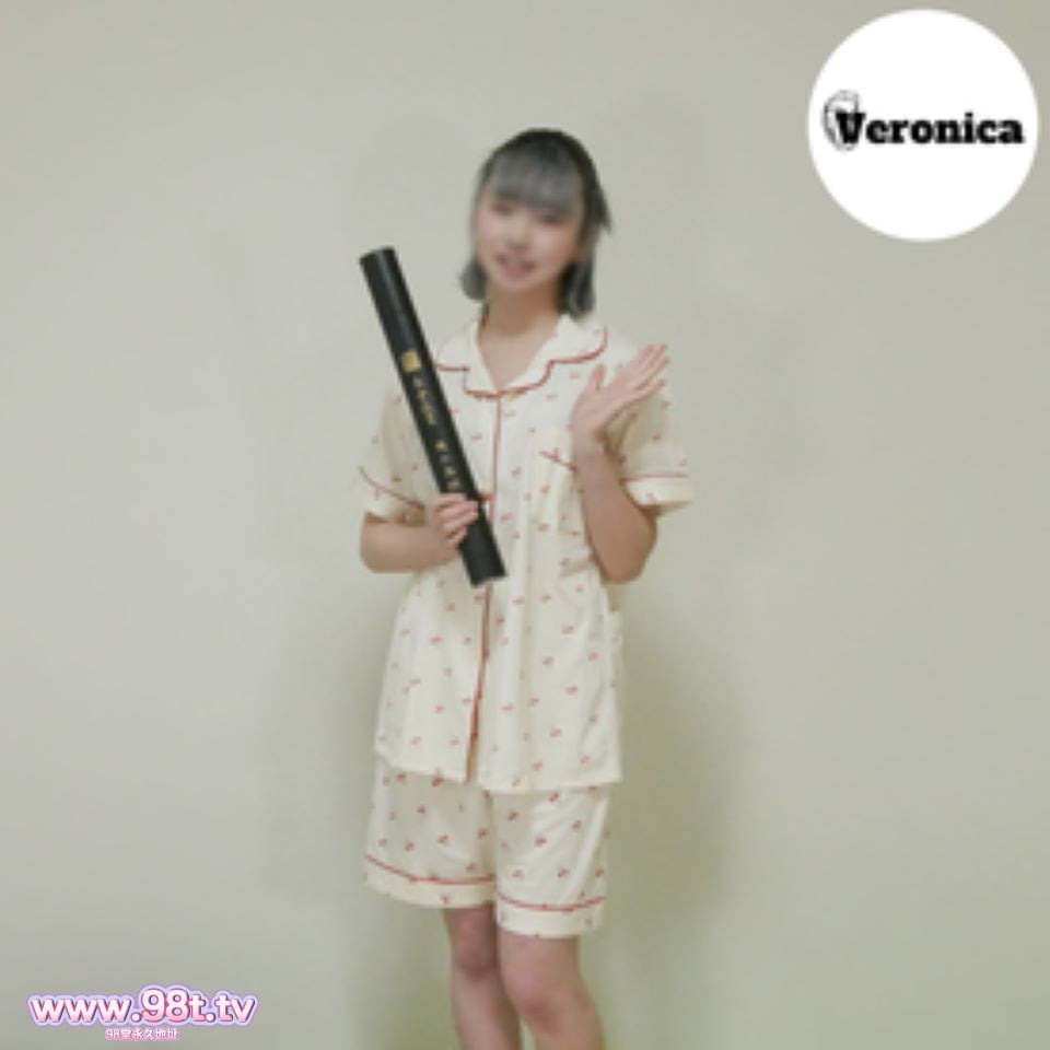 FC2PPV-4647258-【无修正】卒业してすぐのひよこちゃんに中出ししました！绝対に抜ける