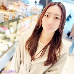 FC2PPV-4656542-京风はんなり美人のウェブデザイナーがクリちゃん刺激されパイパンマンコが大洪水\!